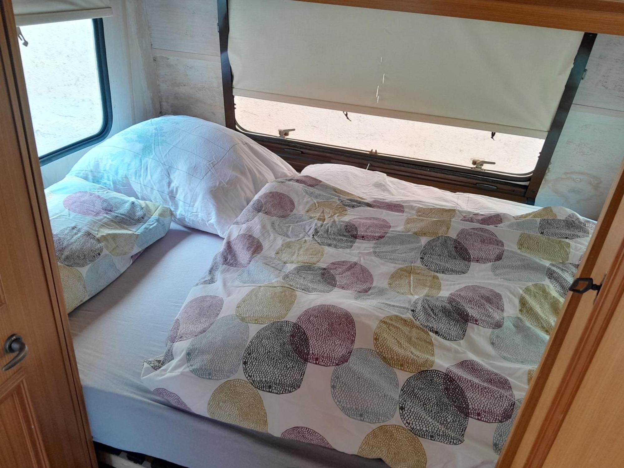 Moving - Retro Uebernachten Im Wohnwagen, Guenstig & Zentral Campsite